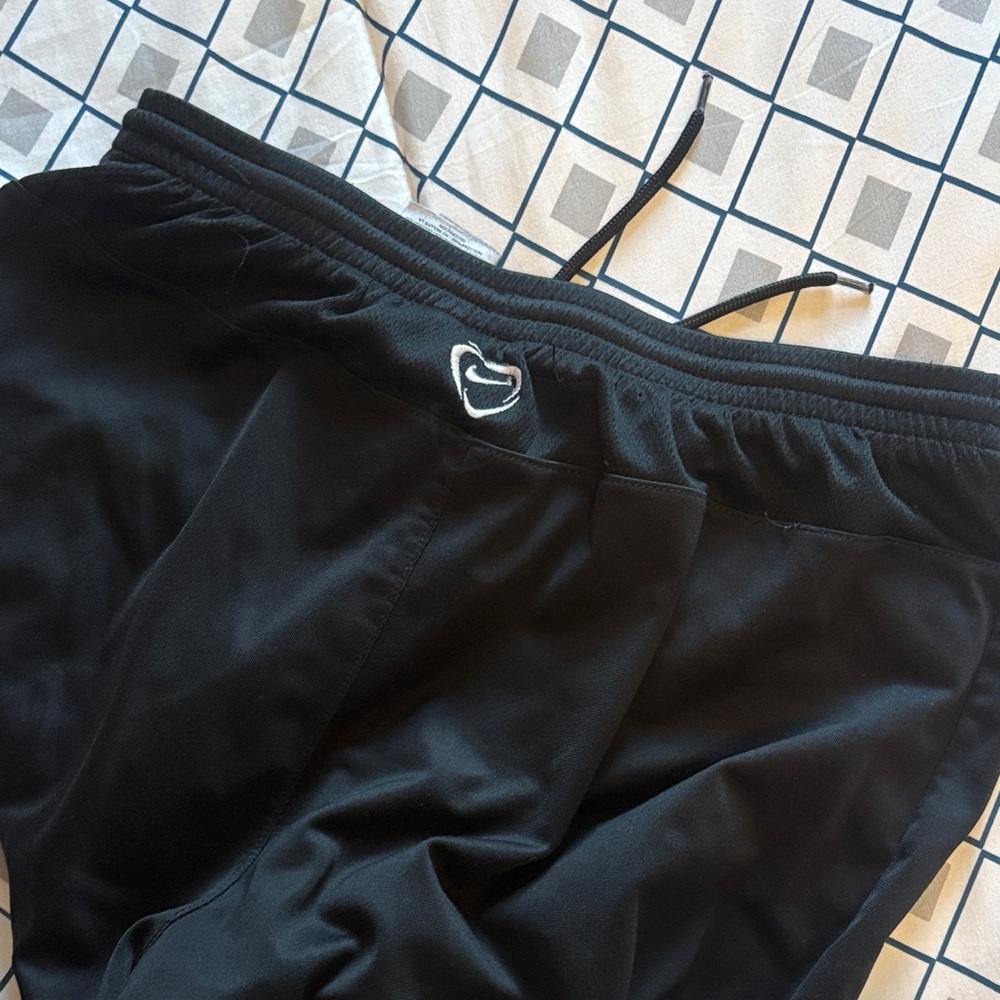 Nike Black Athletic Pants - Picture 4 of 4